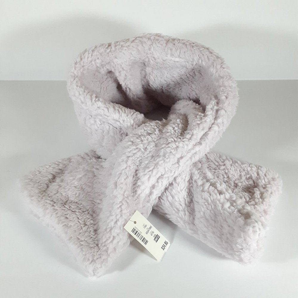 AEROPOSTALE SHERPA FLEECE KEYHOLE SCARF LAVENDER BRAND NEW WITH TAGS! STYLE 8770
